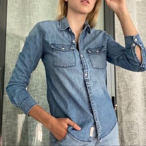 ARITZIA 🌟 Denim Button Down Vintage Wash Sz S